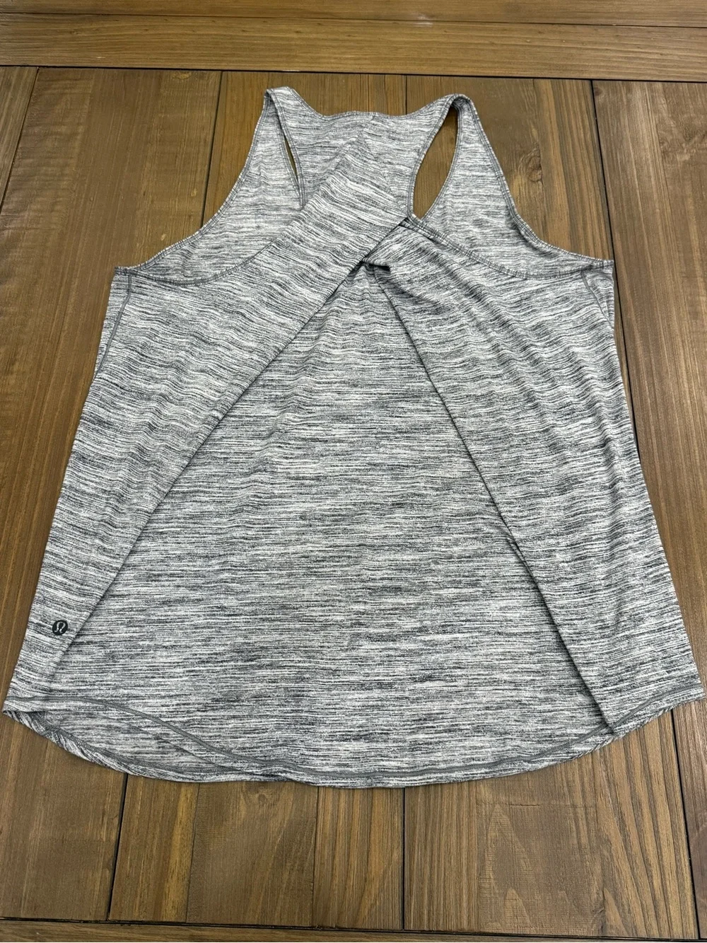 Lululemon Essential Tank Pleated *Seriously Light Luon
